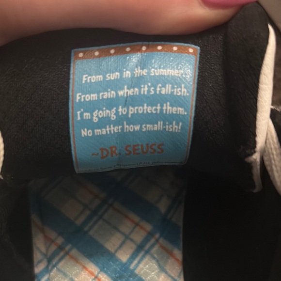 Special Edition Dr Seuss Skechers - Picture 7 of 7